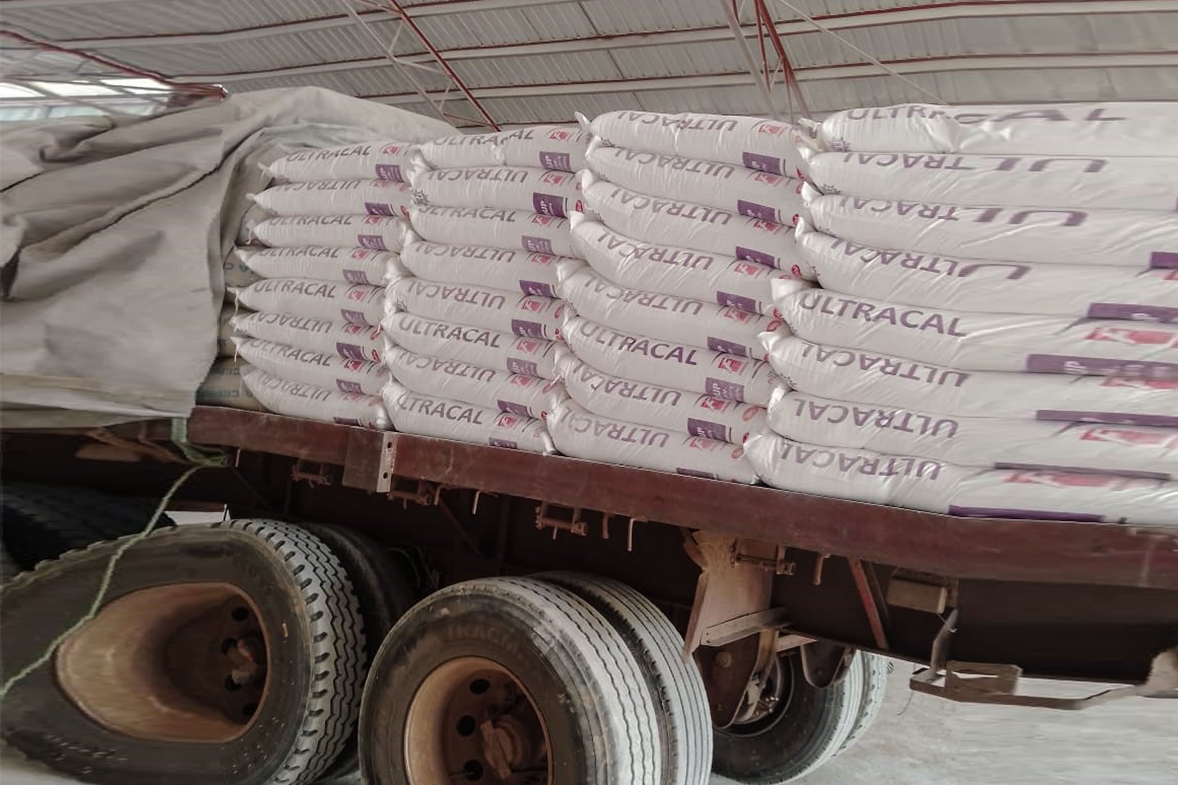 Superfine calcium carbonate powder for high-quality paint