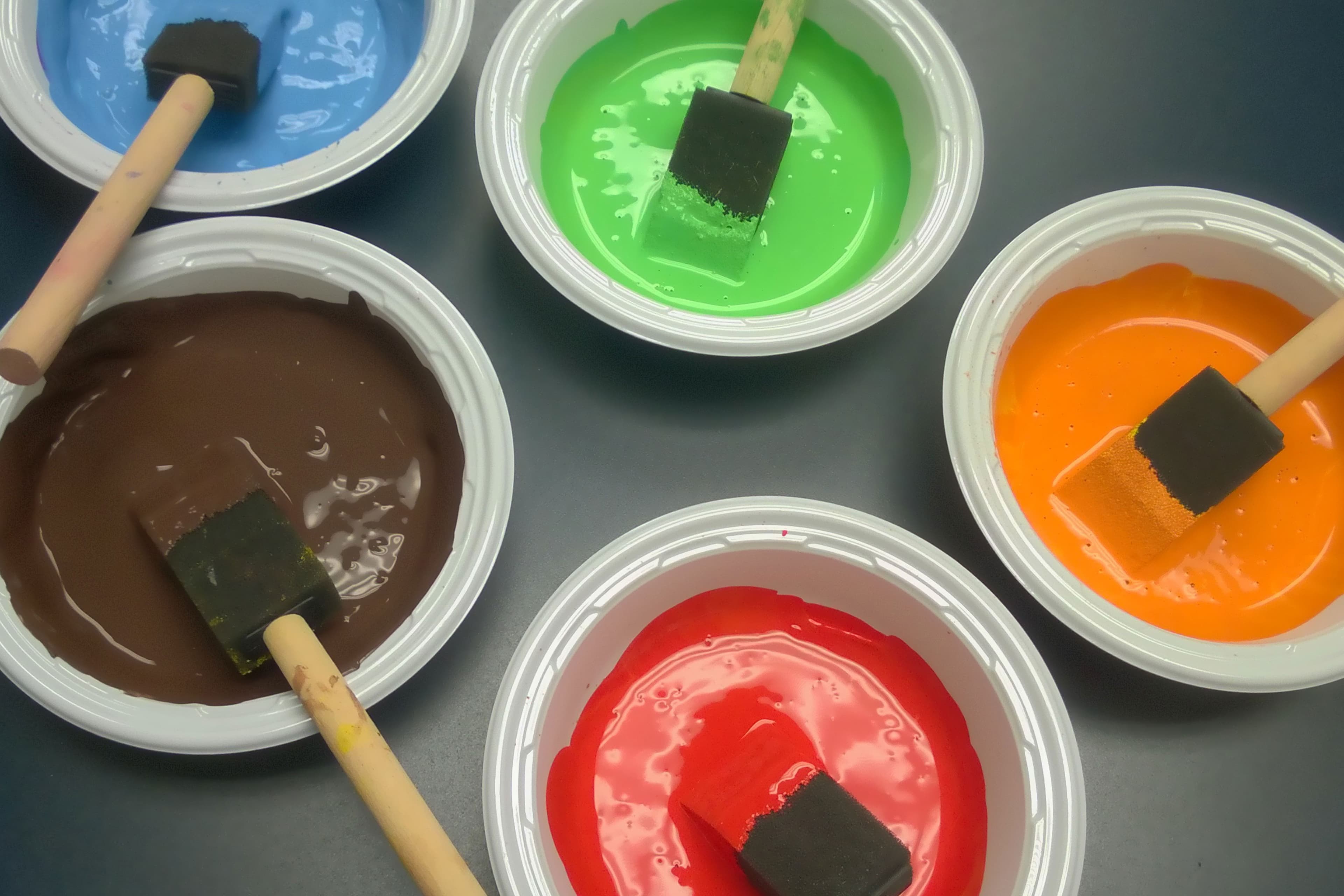 Micronized CaCO3 for toothpaste and adhesives